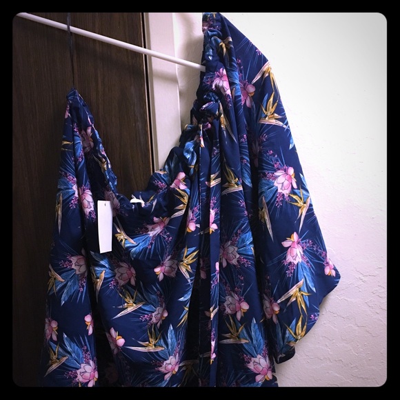 Ro & De Tops - Off the shoulder tropical top